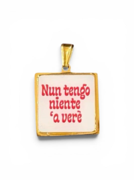 Charm “nun tengo niente a verè”