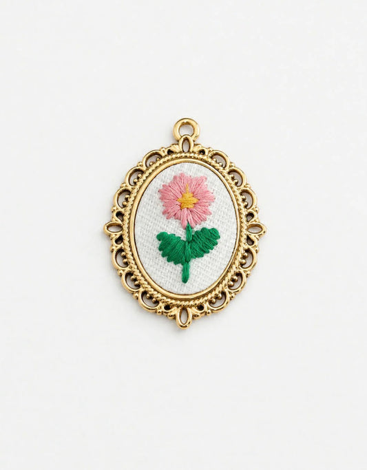 Charm “fiore ricamato”