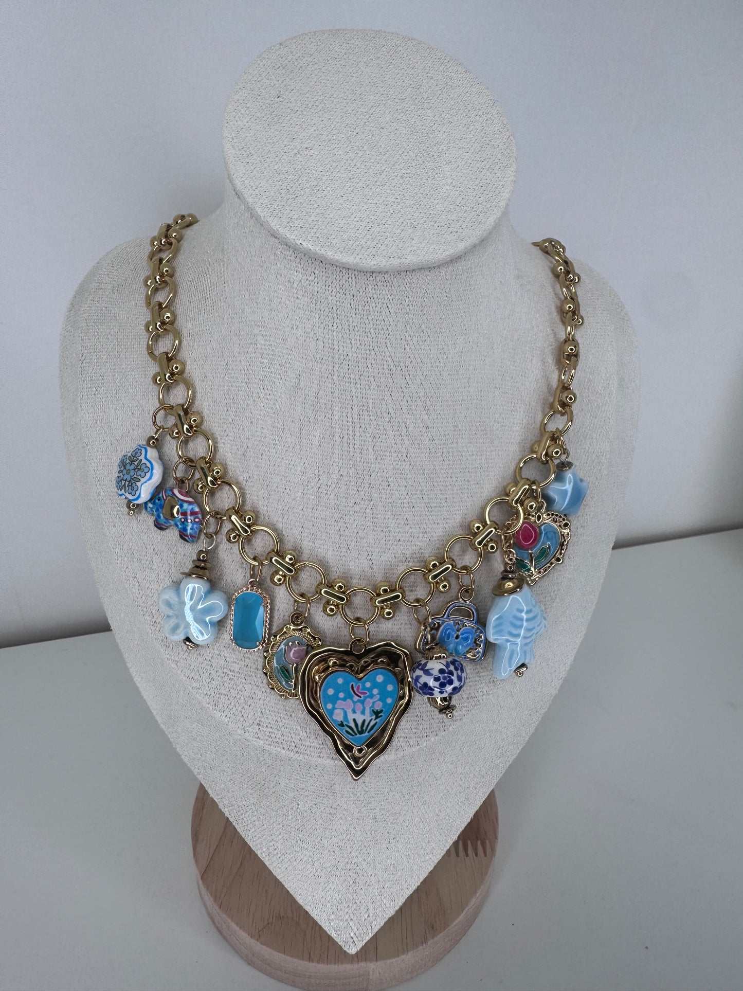 Collana Blue